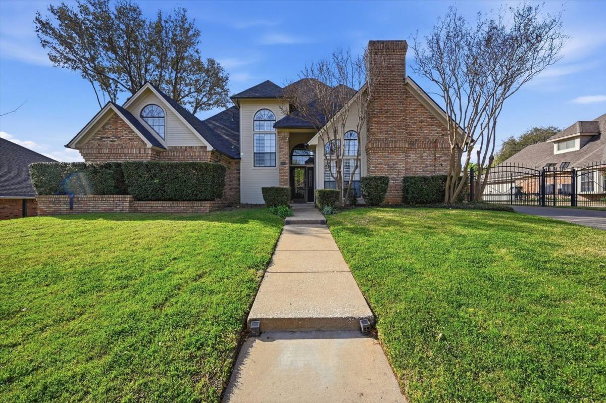 House for rent at 3407 Bowden Hill Lane N, Colleyville, TX 76034
