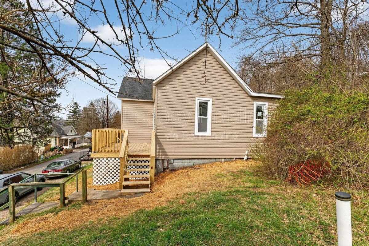 House for rent at 281 View Ave, Fairmont, WV 26554