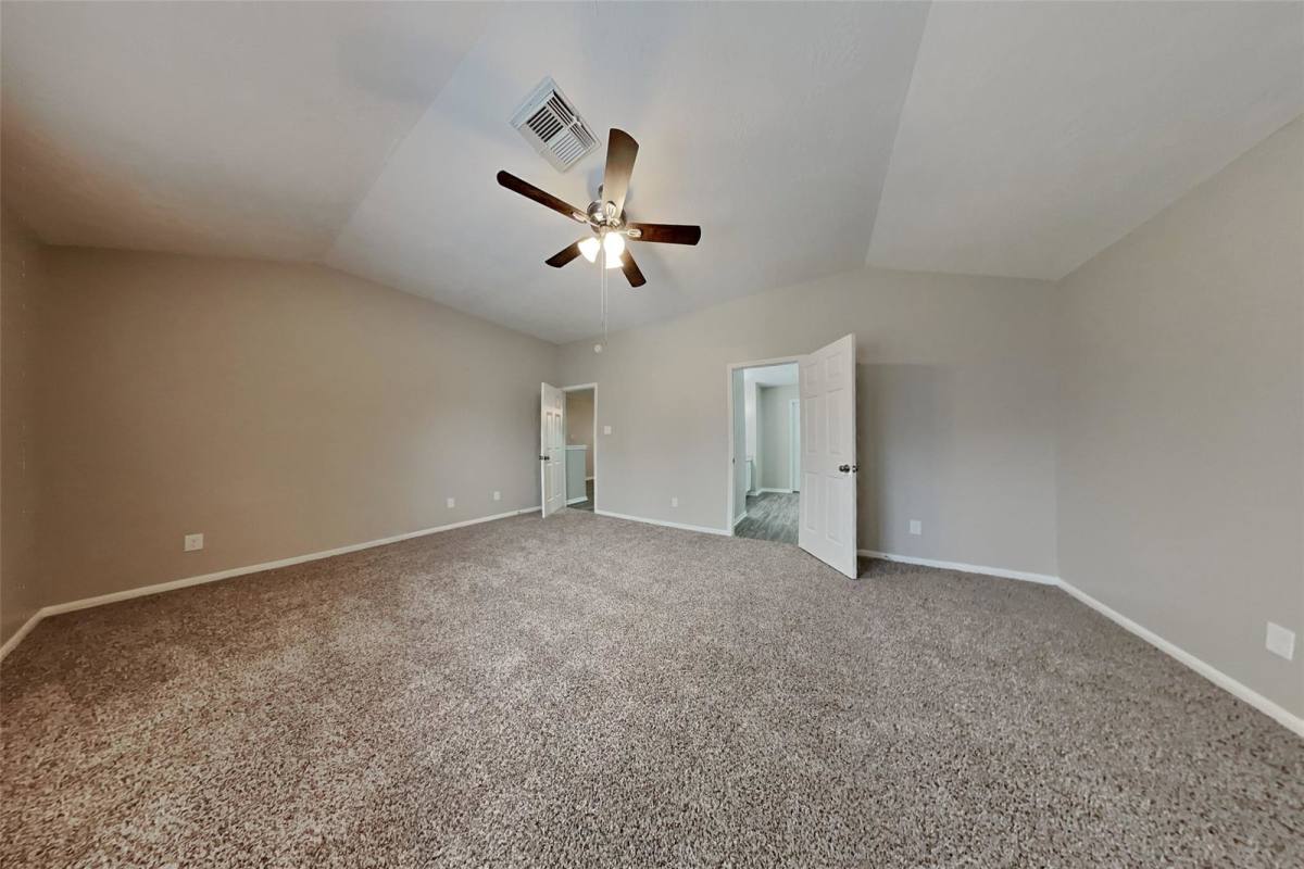 House for rent at 7010 Durango Dr, Magnolia, TX 77354