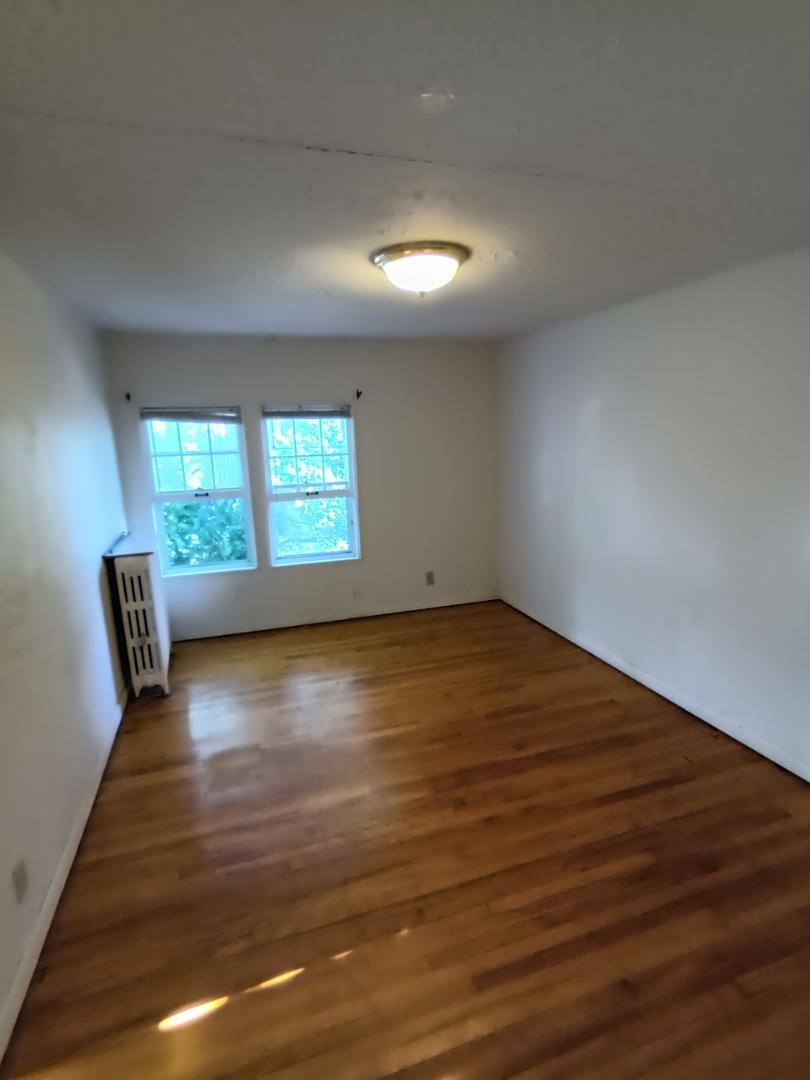 Apartment for rent at 2127 University Ave #5, Madison, WI 53711