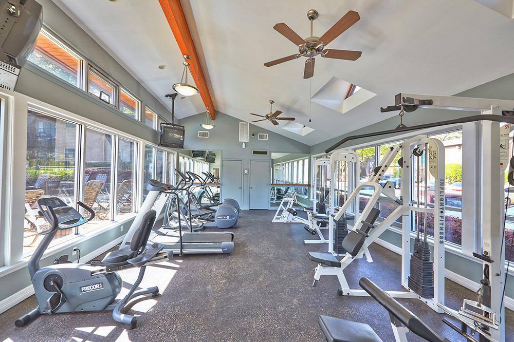 Apartment for rent at Preston Pointe Apartment Homes, 5902 Preston Oaks Rd, Dallas, TX 75254