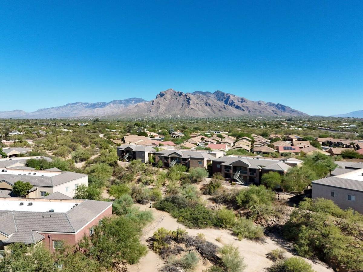 Apartment for rent at Tierra Vida Apartment Homes, 1970 W Old Magee Trail, Tucson, AZ 85704