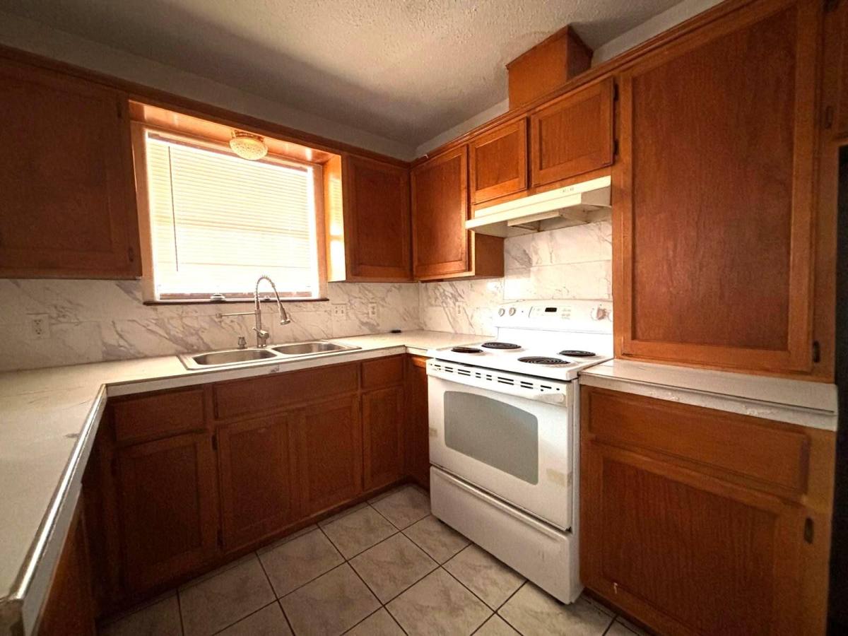 Apartment for rent at Las Violetas Townhome, 2210 Elisa Lane, Edinburg, TX 78541