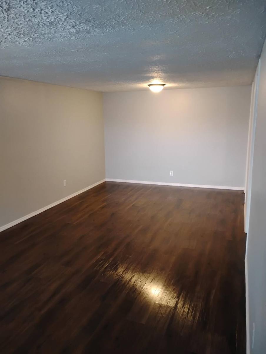 Apartment for rent at 1100 Northview Dr, Hillsboro, OH 45133
