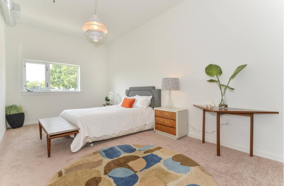 Apartment for rent at 525 E 15th St, Charlotte, NC 28206
