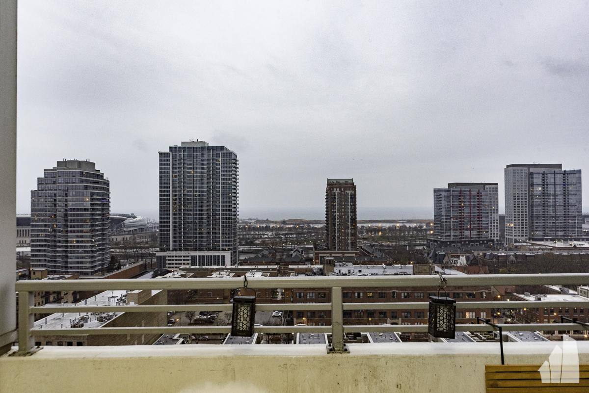 Condo for rent at 1720 S Michigan Ave #1803, Chicago, IL 60616