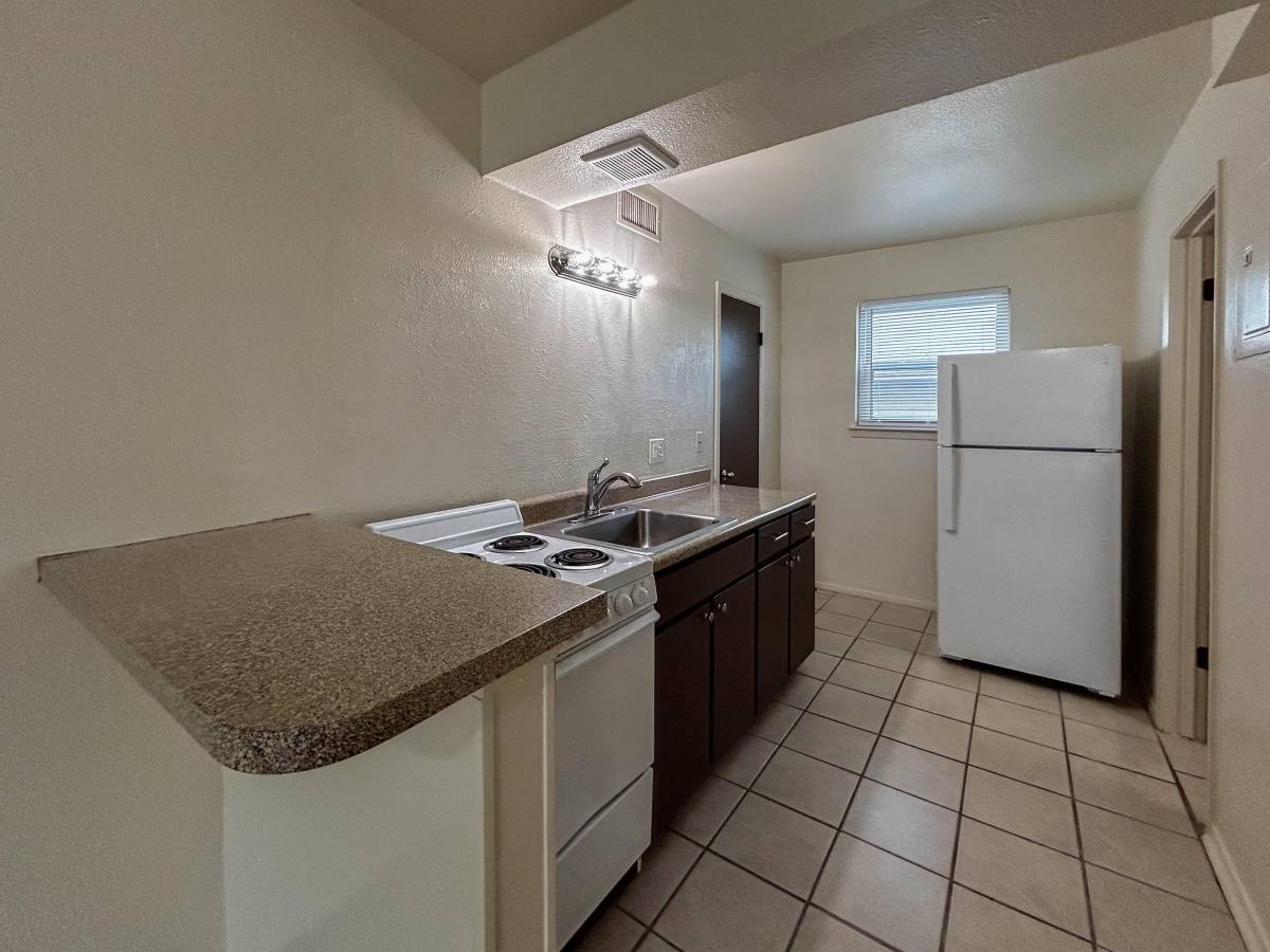 Apartment for rent at Pecan Grove, 2289 W Oak St #10, Denton, TX 76201