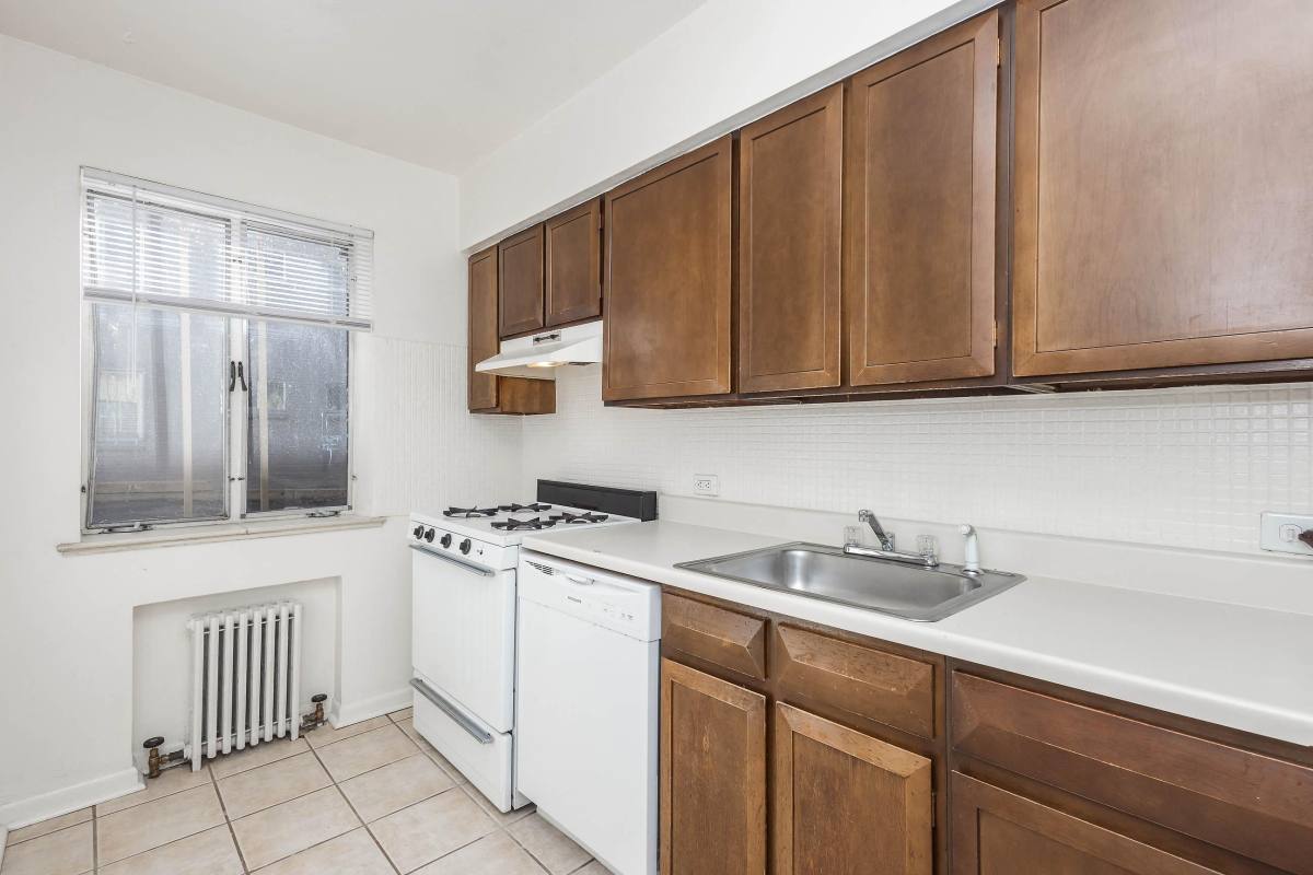 Apartment for rent at 670-680-690 N Pearl St, Denver, CO 80203