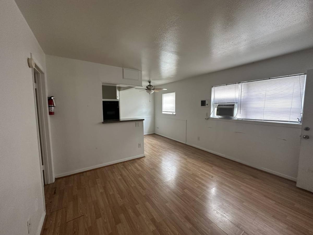 Apartment for rent at 1906 Binz St, Houston, TX 77004