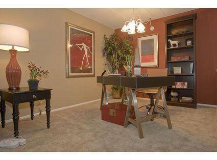 Apartment for rent at 201 Regency Dr, Bloomingdale, IL 60108