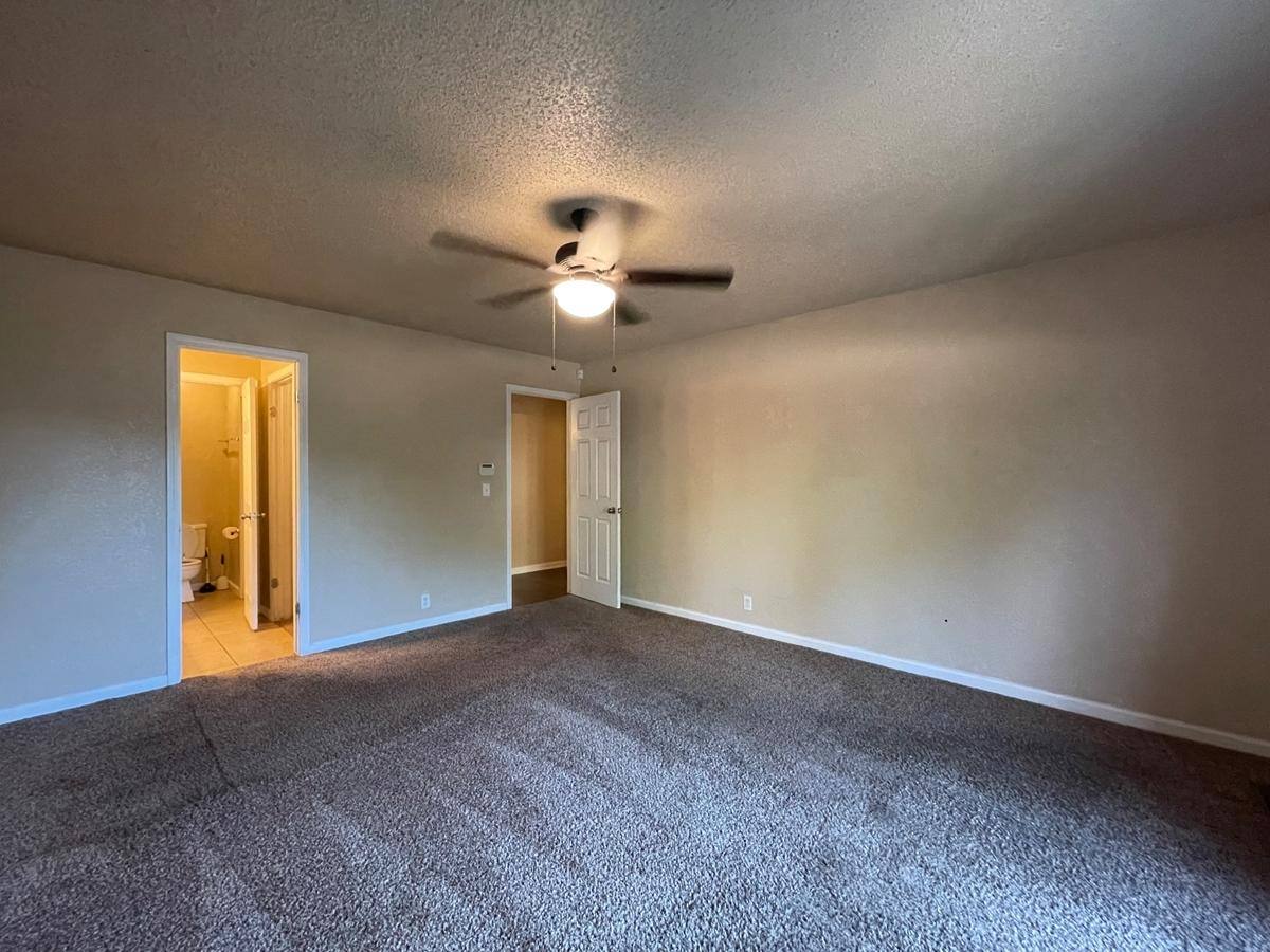Townhouse for rent at 4707 Hemlock, Oklahoma City, OK 73162