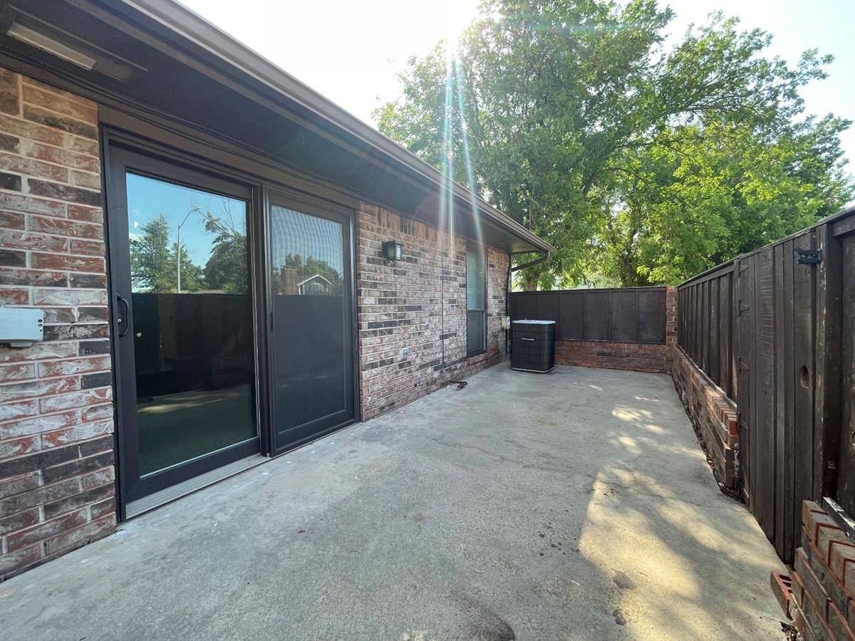 Townhouse for rent at 4707 Hemlock, Oklahoma City, OK 73162