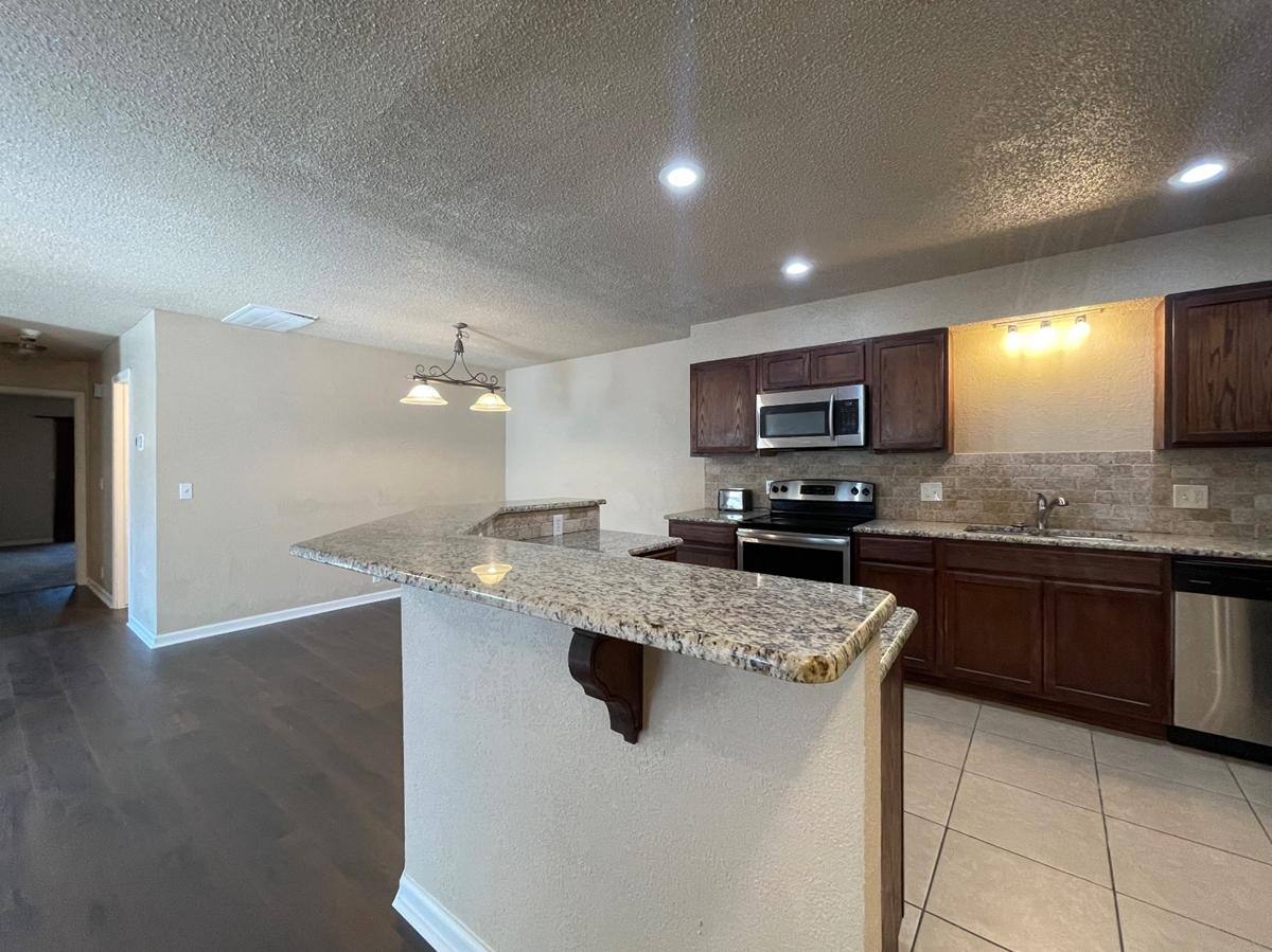Townhouse for rent at 4707 Hemlock, Oklahoma City, OK 73162