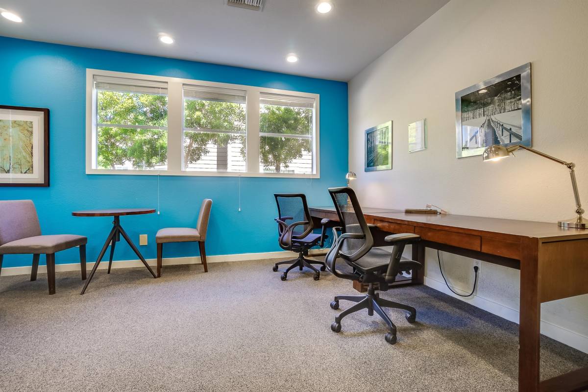 Apartment for rent at 6400 Christie Ave #CONDO, Emeryville, CA 94608