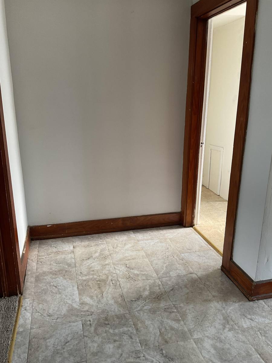 Apartment for rent at Brackenridge, 1829 Hale Ave, Fort Wayne, IN 46807