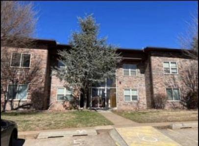 Apartment for rent at 1015 E Hurd St #2, Edmond, OK 73034