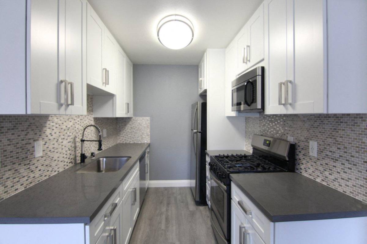 Apartment for rent at The Cedars, 6201 Coldwater Canyon Ave #2, North Hollywood, CA 91606