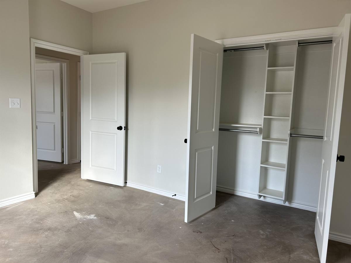Townhouse for rent at 1604 New England Rd, Flint, TX 75762