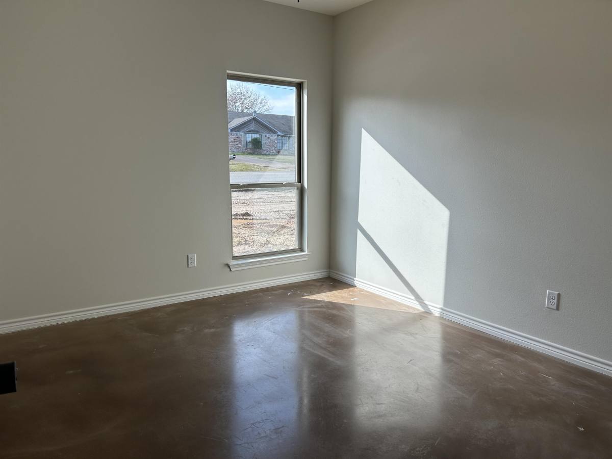 Townhouse for rent at 1604 New England Rd, Flint, TX 75762