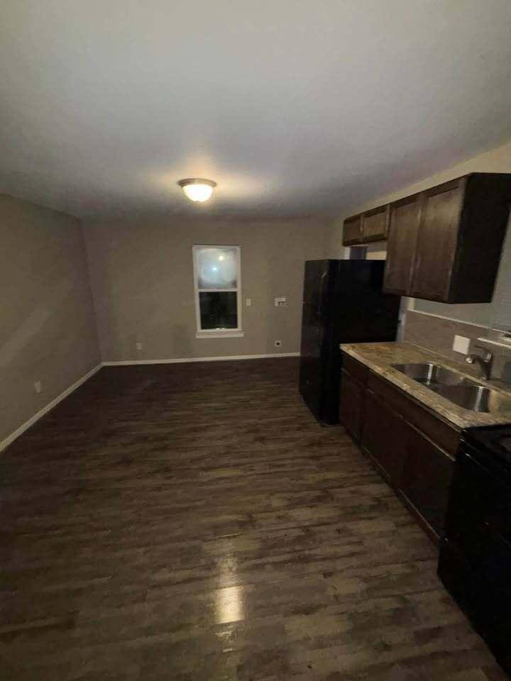 Apartment for rent at 6716 Sherman St, Houston, TX 77011