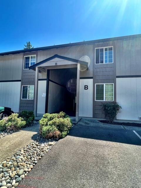 Apartment for rent at Trenton House, 1628 Trenton Ave #B4, Bremerton, WA 98310