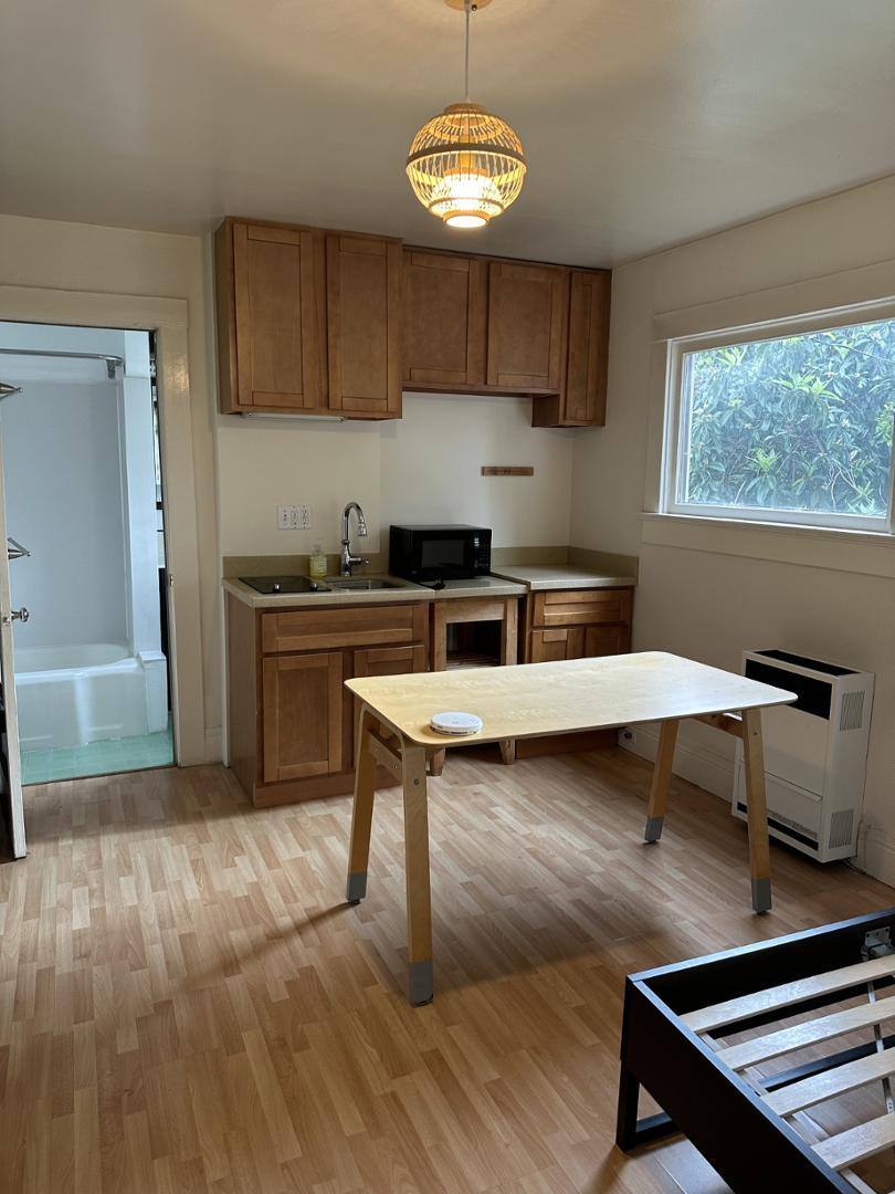 Apartment for rent at 1827-1829 Berkeley Way #1829B, Berkeley, CA 94703