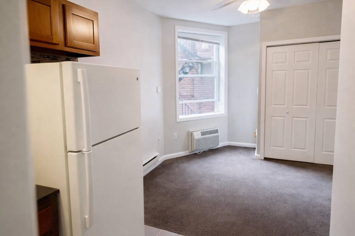 Apartment for rent at 333 Melwood Ave, Pittsburgh, PA 15213