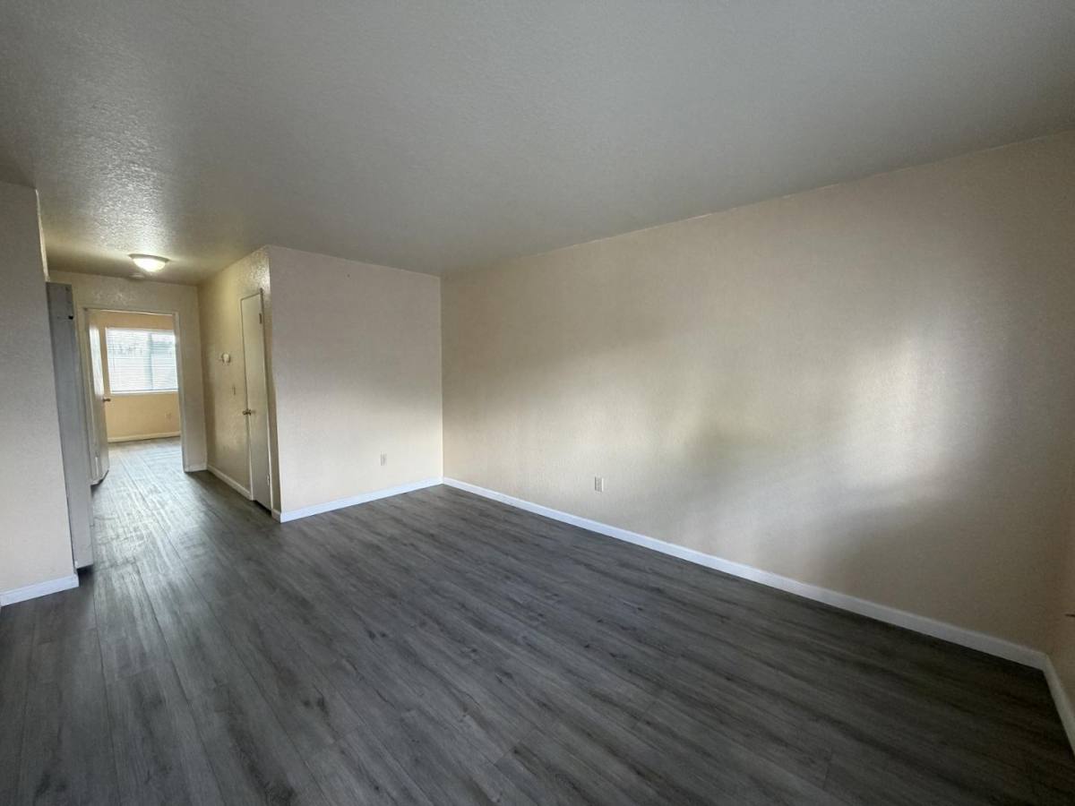 Apartment for rent at Sierra View, 2121 Moffett Rd #35, Ceres, CA 95307
