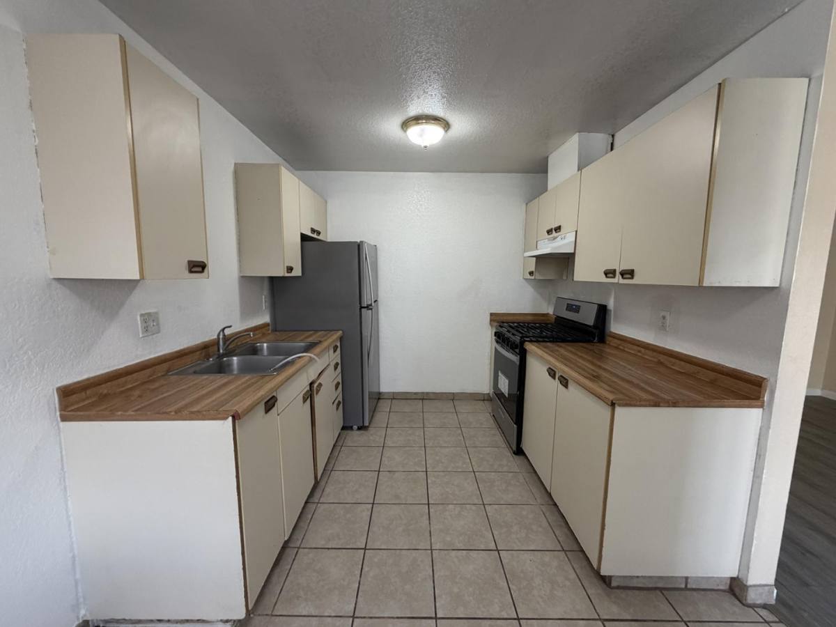 Apartment for rent at Sierra View, 2121 Moffett Rd #35, Ceres, CA 95307