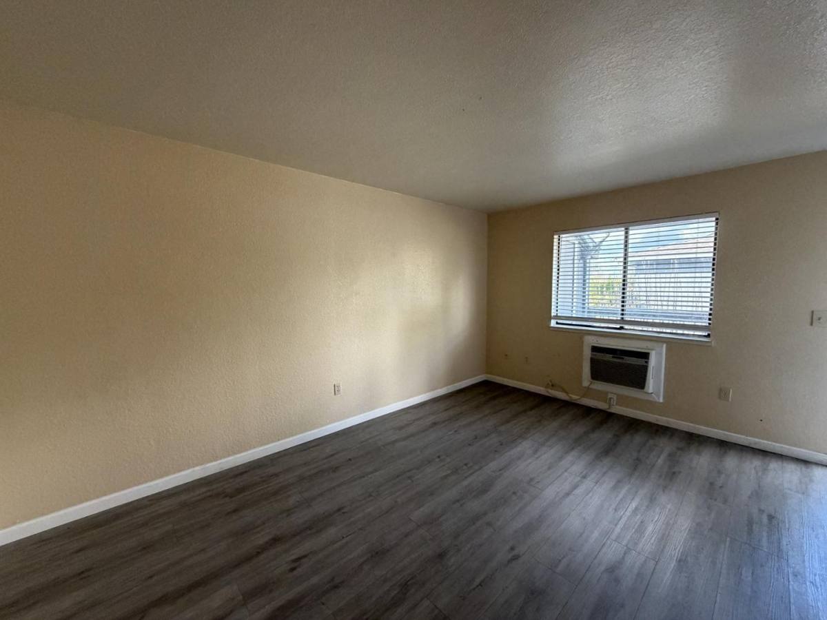 Apartment for rent at Sierra View, 2121 Moffett Rd #35, Ceres, CA 95307