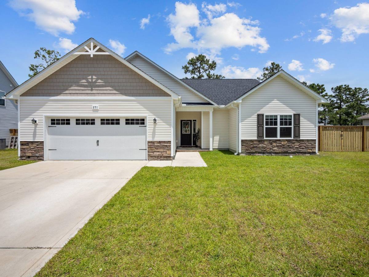 House for rent at Bridgeport, 251 Breakwater Dr, Sneads Ferry, NC 28460