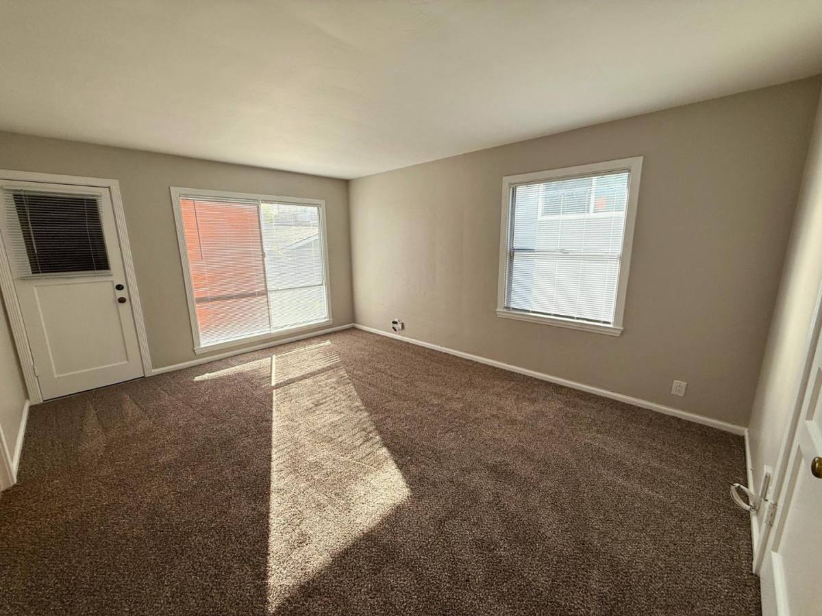 Apartment for rent at 1129 El Camino Real #3, Burlingame, CA 94010