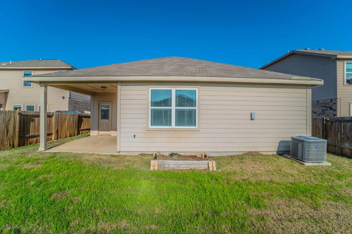 House for rent at Stone Creek Ranch, 6220 Obsidian Creek Dr, Fort Worth, TX 76179