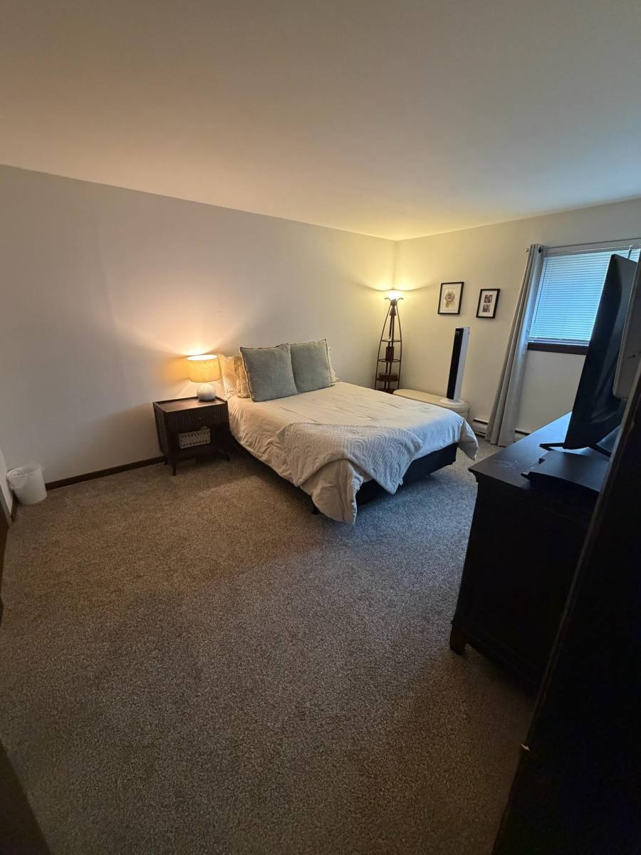 Apartment for rent at Fairview, 220 Morgan Court #1C, Manhattan, IL 60442