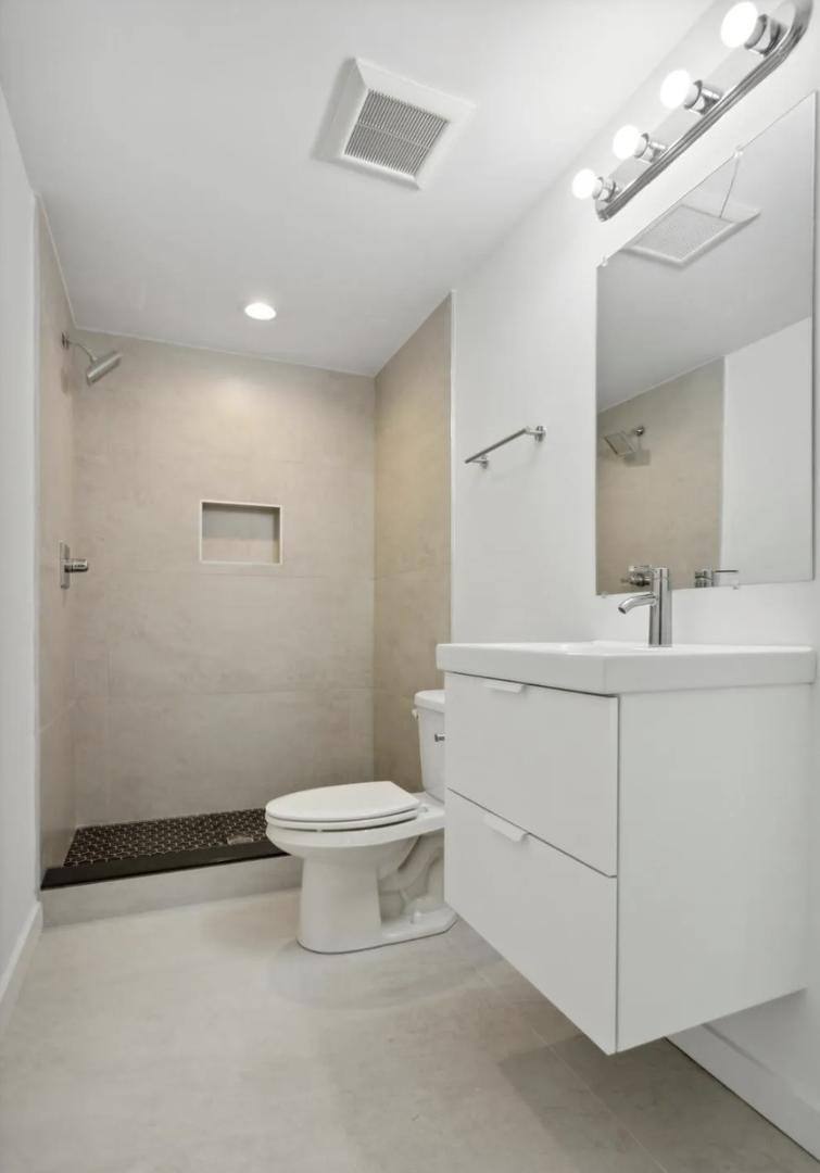 House for rent at 721 N Dekalb St, Philadelphia, PA 19104
