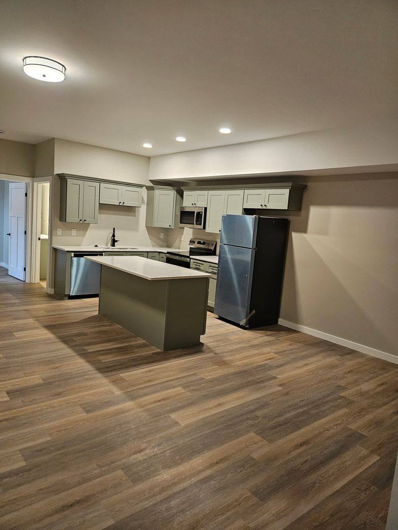 Apartment for rent at 41 W Division, Evansville, IN 47710