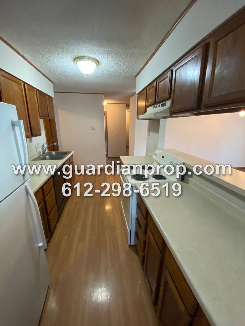 Apartment for rent at 425 Dayton Ave, Saint Paul, MN 55102