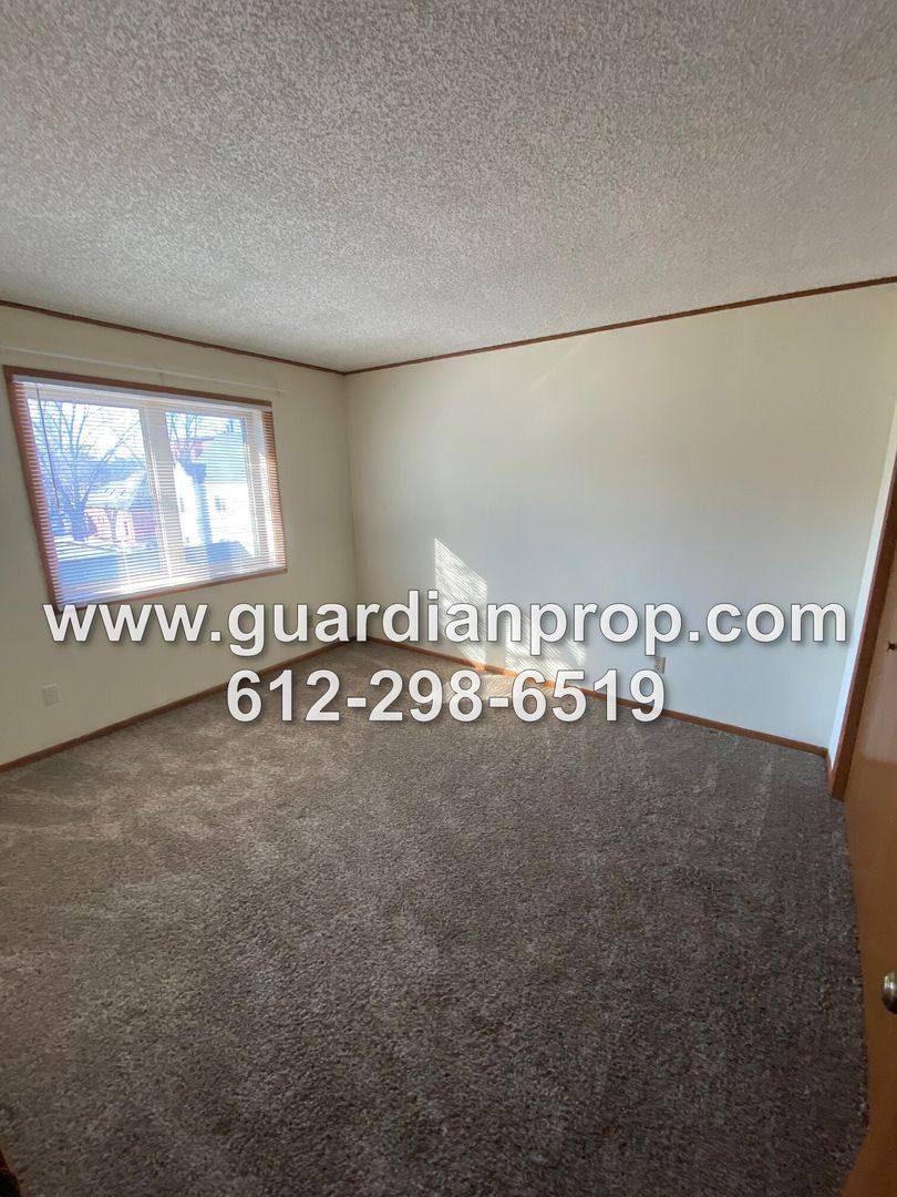 Apartment for rent at 425 Dayton Ave, Saint Paul, MN 55102