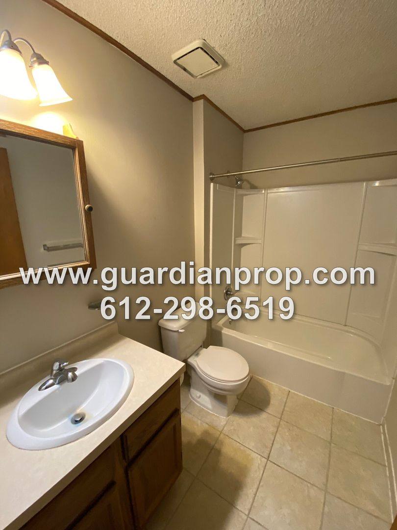 Apartment for rent at 425 Dayton Ave, Saint Paul, MN 55102