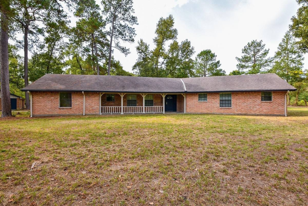 House for rent at 12713 Roy Harris Loop, Conroe, TX 77306