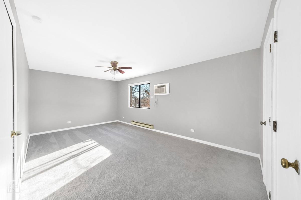 Apartment for rent at 651 Virginia Rd #228, Crystal Lake, IL 60014