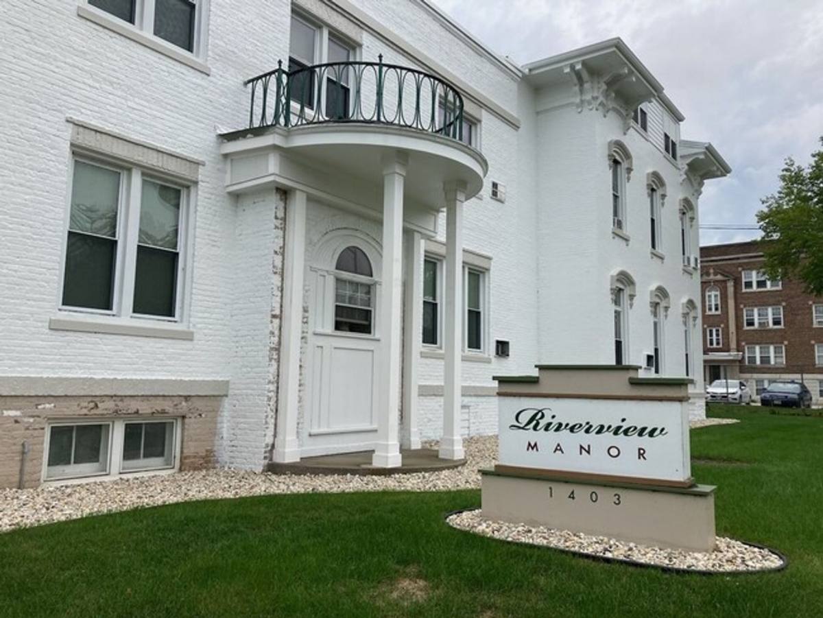 Apartment for rent at 1403 W 6th St, Racine, WI 53404