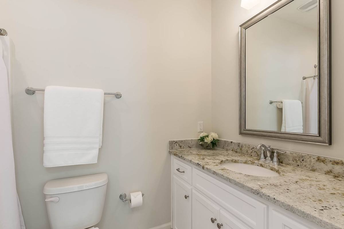 Townhouse for rent at 120 Main Ave, Northport, AL 35476