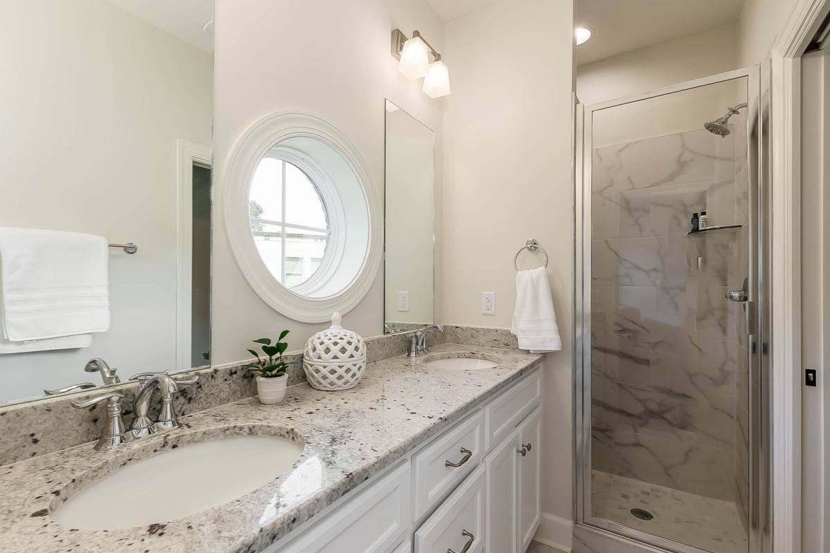 Townhouse for rent at 120 Main Ave, Northport, AL 35476