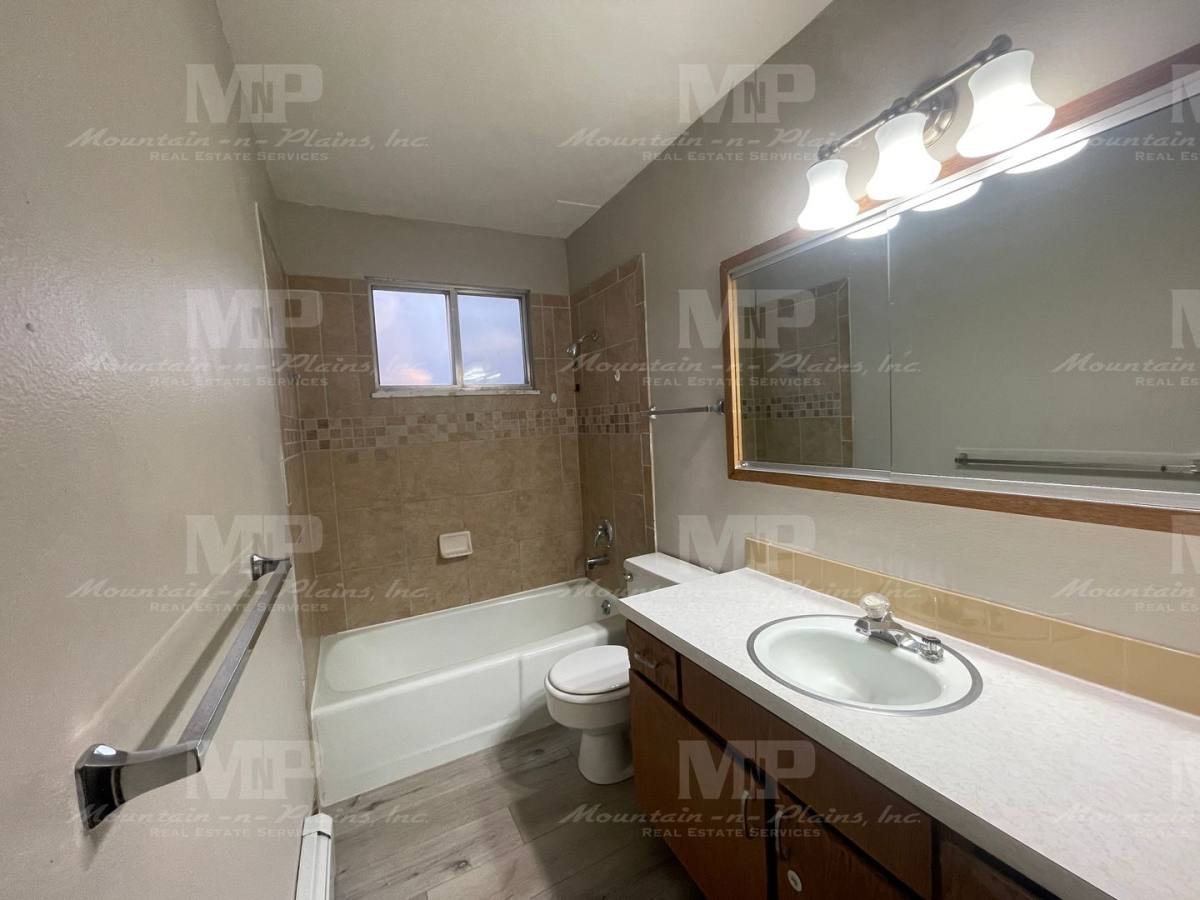 Townhouse for rent at 1628 Azalea Dr, Fort Collins, CO 80526