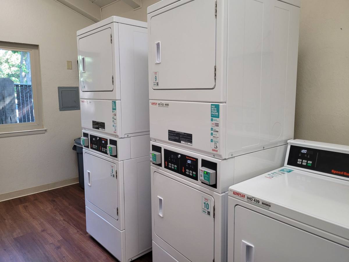 Apartment for rent at 1565 N Cherry St, Chico, CA 95926