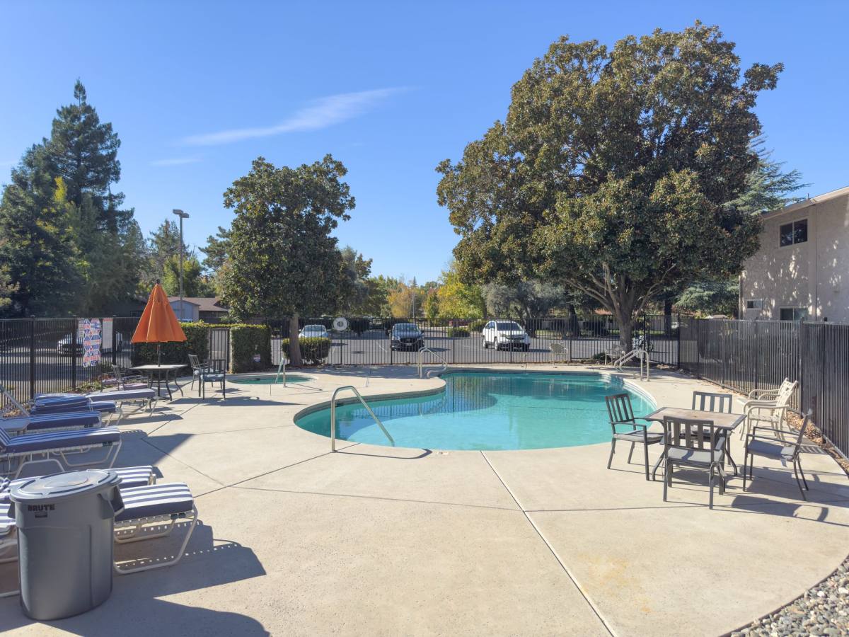 Apartment for rent at 1565 N Cherry St, Chico, CA 95926