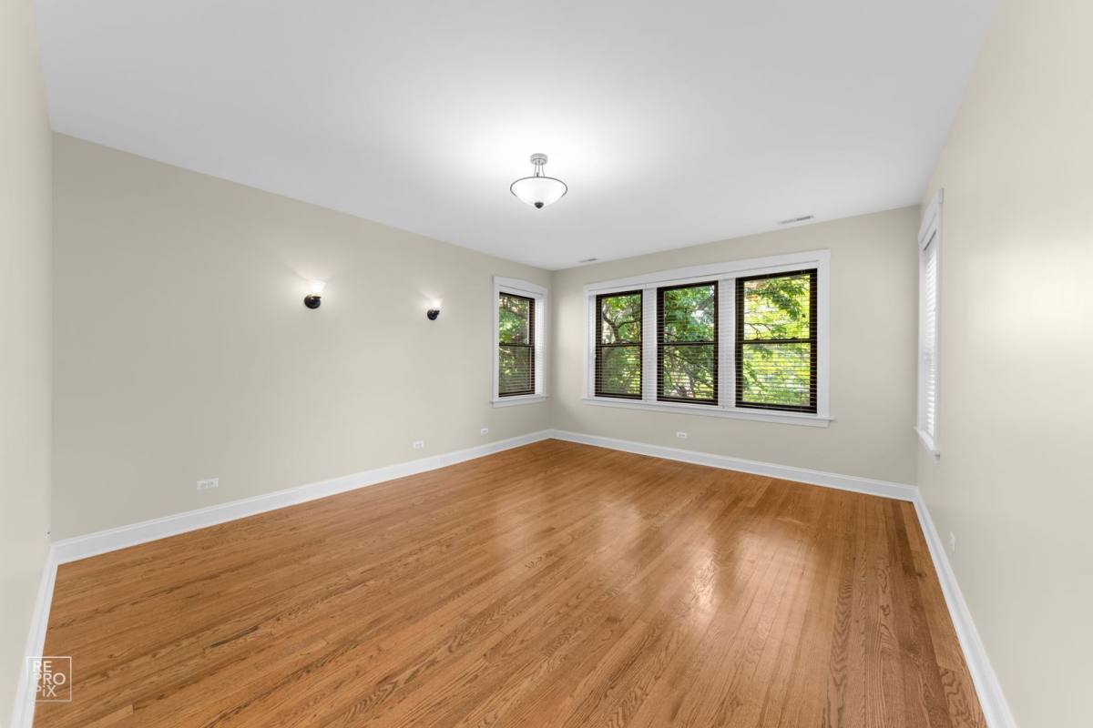 Apartment for rent at 109 Harrison #2W, Oak Park, IL 60304