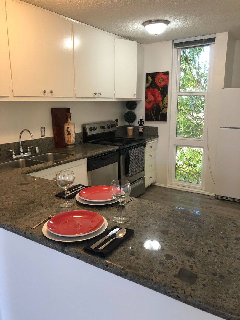 Apartment for rent at 777 Domingo Dr, Newport Beach, CA 92660