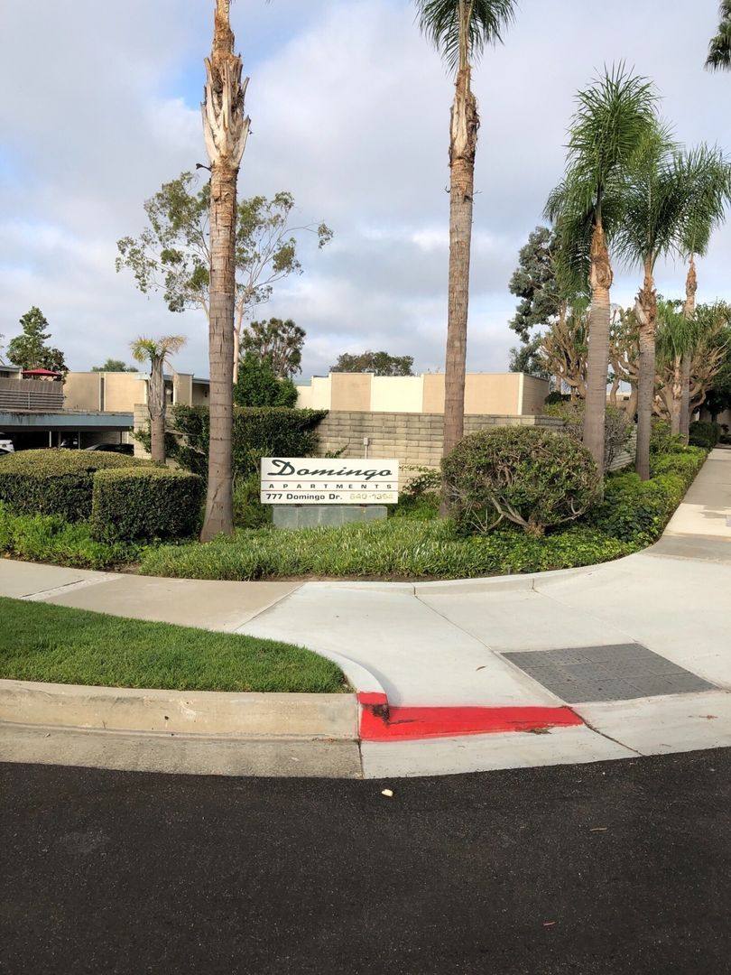 Apartment for rent at 777 Domingo Dr, Newport Beach, CA 92660